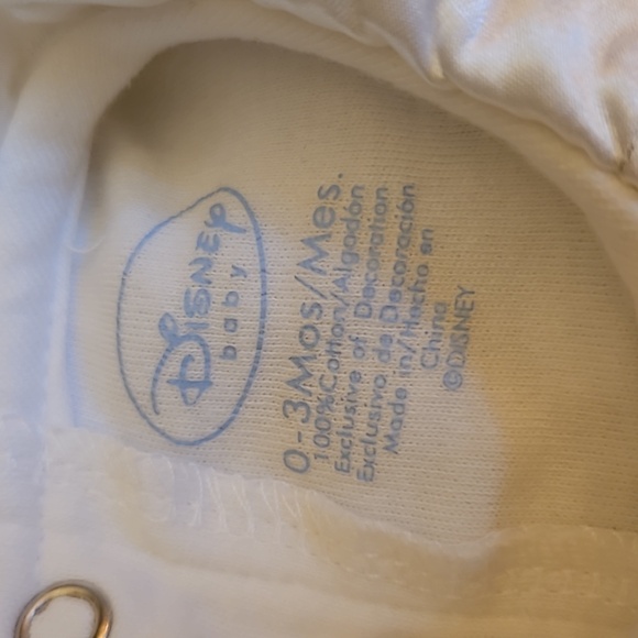 VTG DISNEY White Satin Silver Embroidered Winnie the Pooh Long Sleeve Footie - Picture 2 of 7